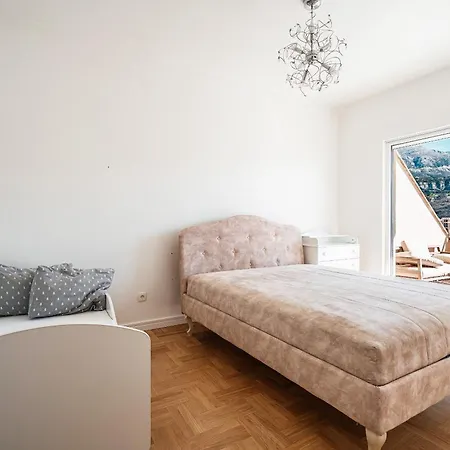 Апартаменты Ljuba Lux *
